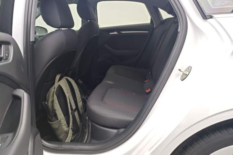 Used Audi A3 2020 Limousine 35 TFSI Ambition China VI Left Rear Seat