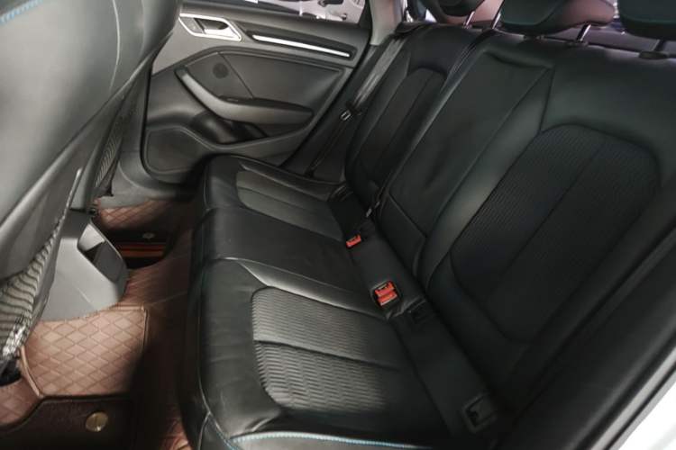 Used Audi A3 2020 Limousine 35 TFSI Fashion Edition China VI Emission Standard Left Rear Seat