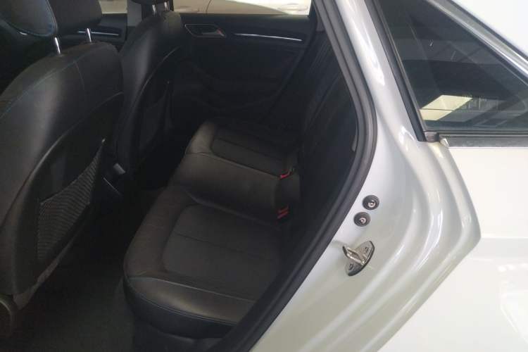 Used Audi A3 2020 Limousine 35 TFSI Fashion Edition China VI Emission Standard Left Rear Seat