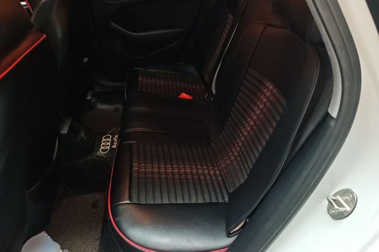 Used Audi A3 2020 Restyled Sportback 35 TFSI Entry-Level China VI Emission Standard Left Rear Seat