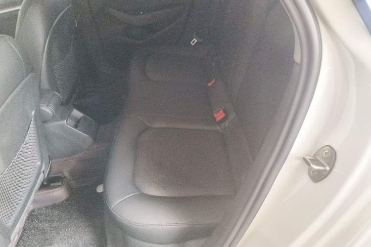 Used Audi A3 2020 Limousine 35 TFSI Ambition China VI Left Rear Seat