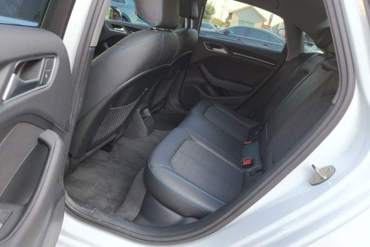 Used Audi A3 2020 Limousine 35 TFSI Fashion Edition China VI Emission Standard Left Rear Seat