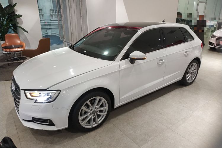 Used Audi A3 2020 Restyled Sportback 35 TFSI Entry-Level China VI Emission Standard Left Side