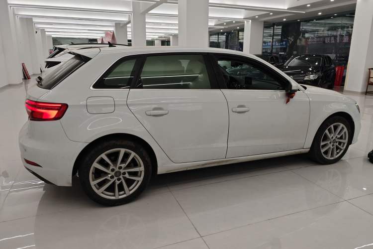 Used Audi A3 2020 Sportback 35 TFSI Ambition China VI Left Side