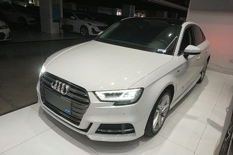 Used Audi A3 2020 Limousine 35 TFSI Fashion Edition China VI Emission Standard Guazi used car, China used car export, Used car for sale, Used  cars, Cheapest cars for sale