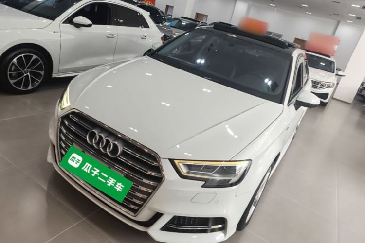 Audi A3 2020 Sportback 35 TFSI Fashion Edition China VI Emission Standard de segunda mano Guazi used car, China used car export, Used car for sale, Used  cars, Cheapest cars for sale