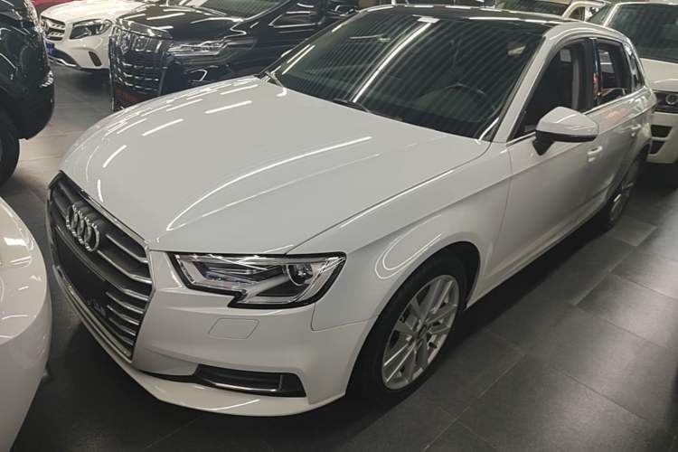 Used Audi A3 2020 Restyled Sportback 35 TFSI Entry-Level China VI Emission Standard Guazi used car, China used car export, Used car for sale, Used cars, Cheapest cars for sale
