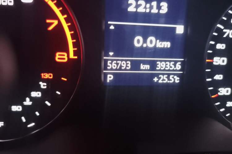 Used Audi A3 2020 Sportback 35 TFSI Ambition China VI Odometer Close Up