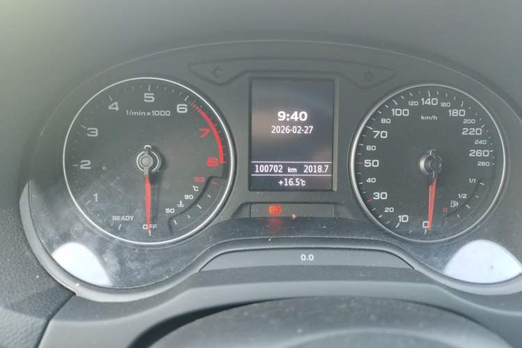 Used Audi A3 2020 Limousine 35 TFSI Ambition China VI Odometer Close Up