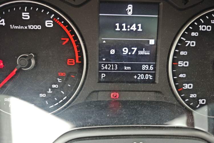 Used Audi A3 2020 Limousine 35 TFSI Sporty Version China VI Odometer Close Up