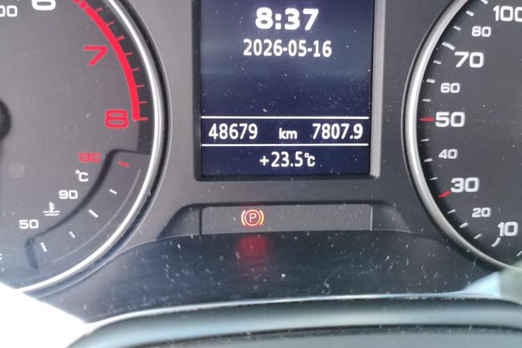 Used Audi A3 2020 Sportback 35 TFSI Style Edition China VI Emission Standard Odometer Close Up