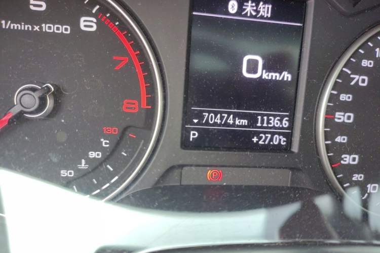 Used Audi A3 2020 Sportback 35 TFSI Fashion Edition China VI Emission Standard Odometer Close Up