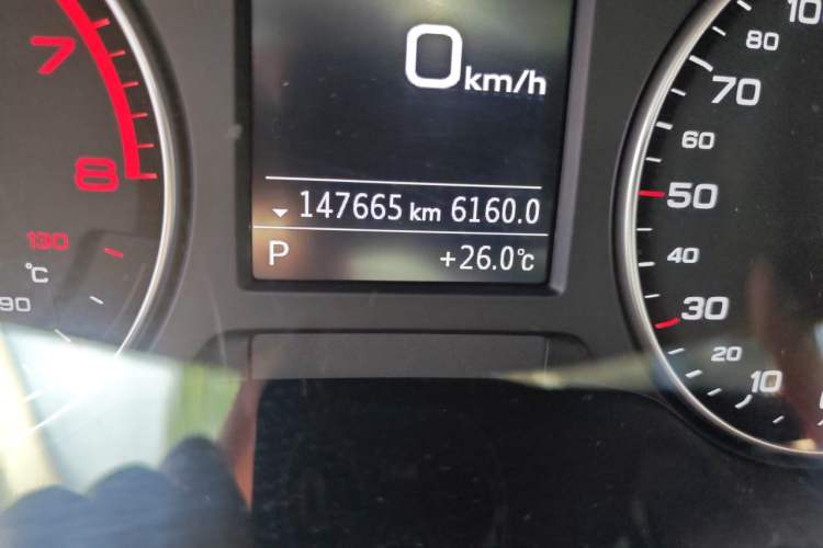 Used Audi A3 2020 Limousine 35 TFSI Fashion Edition China VI Emission Standard Odometer Close Up
