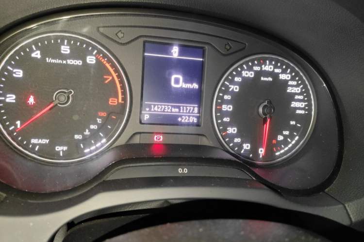 Used Audi A3 2020 Restyled Limousine 35 TFSI Ambition Version China VI Odometer Close Up