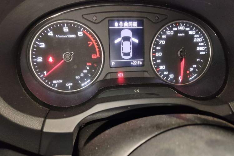 Used Audi A3 2020 Limousine 35 TFSI Fashion Edition China VI Emission Standard Odometer Close Up