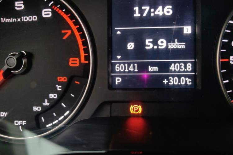 Used Audi A3 2020 Sportback 35 TFSI Ambition China VI Odometer Close Up