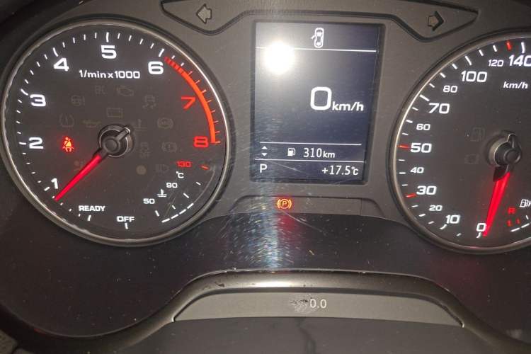 Used Audi A3 2020 Sportback 35 TFSI Ambition China VI Odometer Close Up