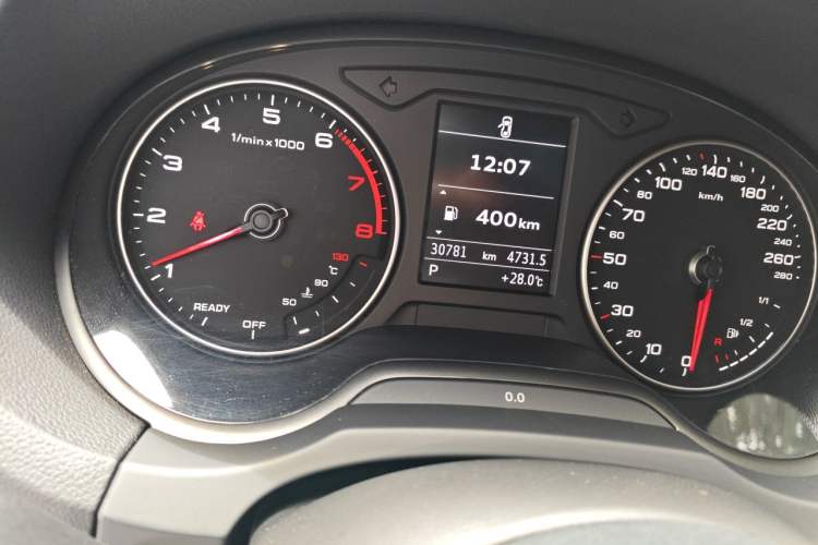 Used Audi A3 2020 Restyled Limousine 35 TFSI Ambition Version China VI Odometer Close Up