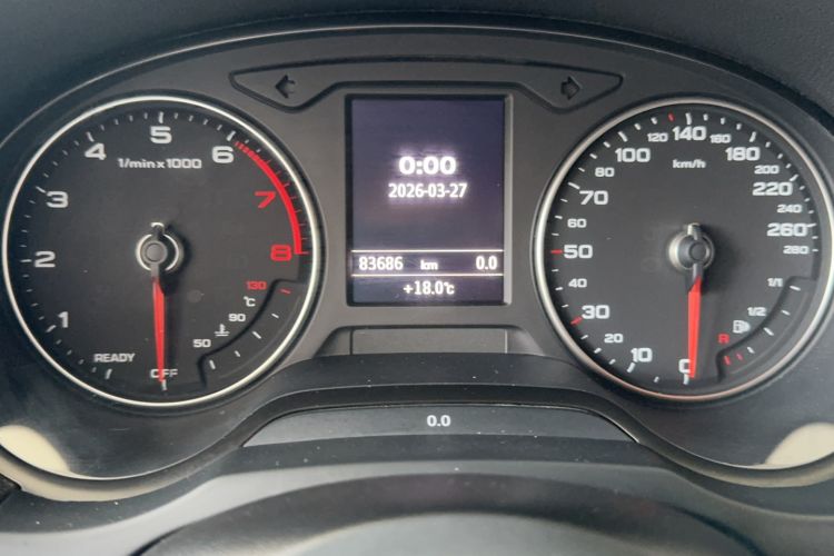 Used Audi A3 2020 Sportback 35 TFSI Ambition China VI Odometer Close Up