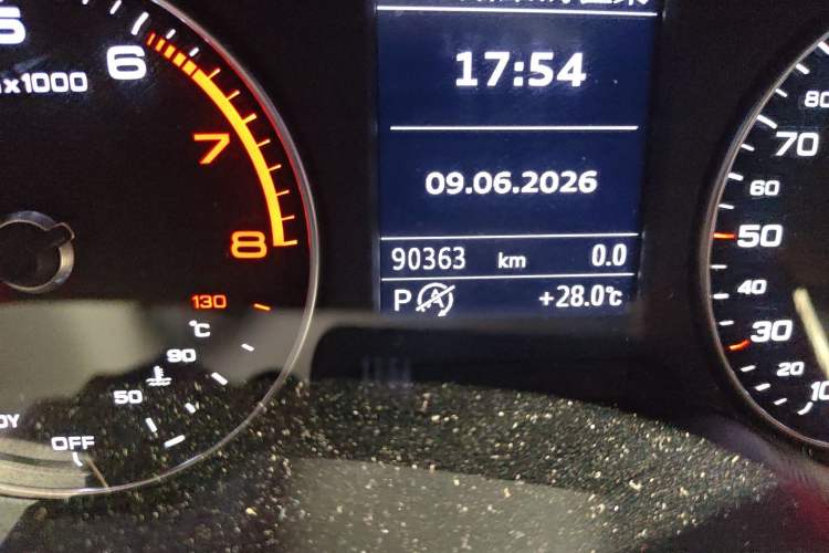 Used Audi A3 2020 Sportback 35 TFSI Fashion Edition China VI Emission Standard Odometer Close Up