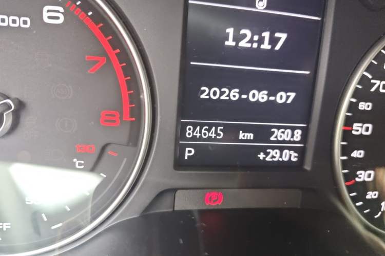 Used Audi A3 2020 Sportback 35 TFSI Ambition China VI Odometer Close Up