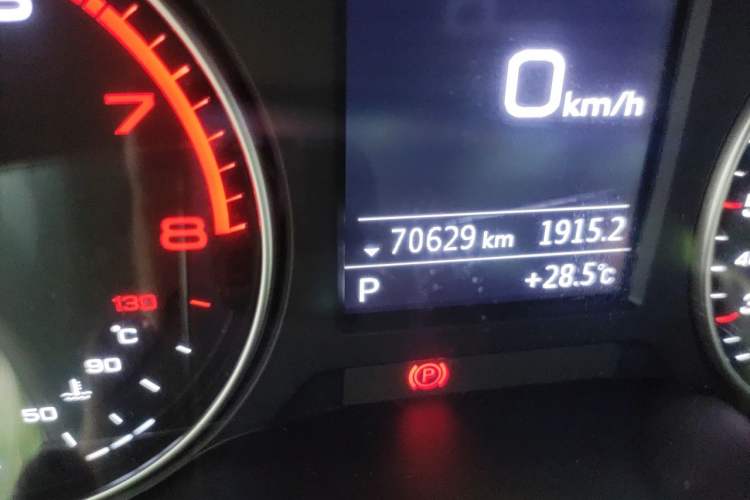 Used Audi A3 2020 Limousine 35 TFSI Ambition China VI Odometer Close Up