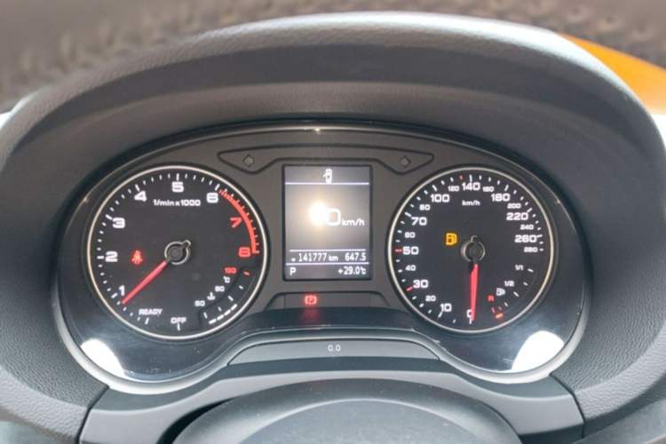 Used Audi A3 2020 Limousine 35 TFSI Ambition China VI Odometer Close Up