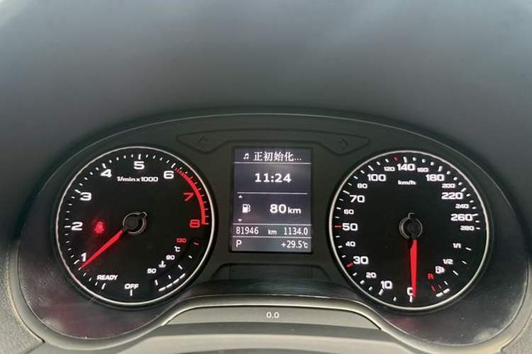 Used Audi A3 2020 Sportback 35 TFSI Fashion Edition China VI Emission Standard Odometer Close Up