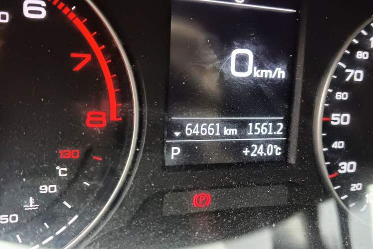 Used Audi A3 2020 Sportback 35 TFSI Ambition China VI Odometer Close Up