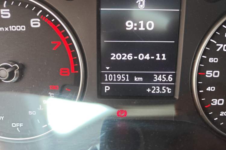 Used Audi A3 2020 Limousine 35 TFSI Fashion Edition China VI Emission Standard Odometer Close Up