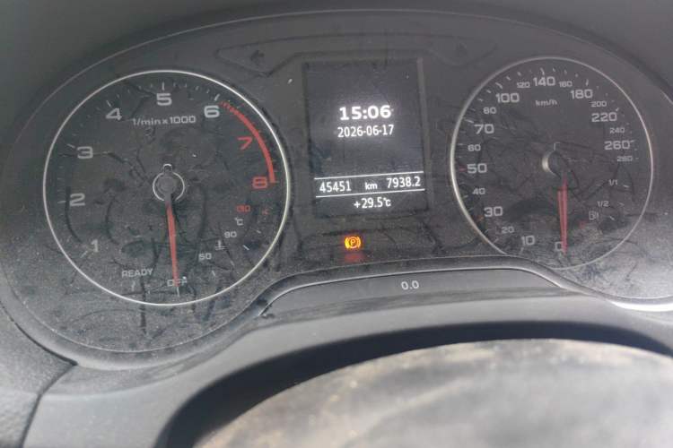 Used Audi A3 2020 Sportback 35 TFSI Sporty Model China VI Odometer Close Up