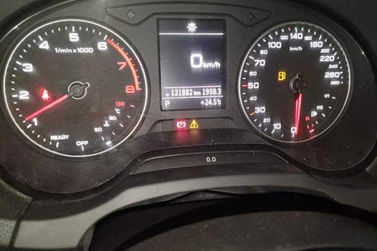 Used Audi A3 2020 Restyled Sportback 35 TFSI Entry-Level China VI Emission Standard Odometer Close Up