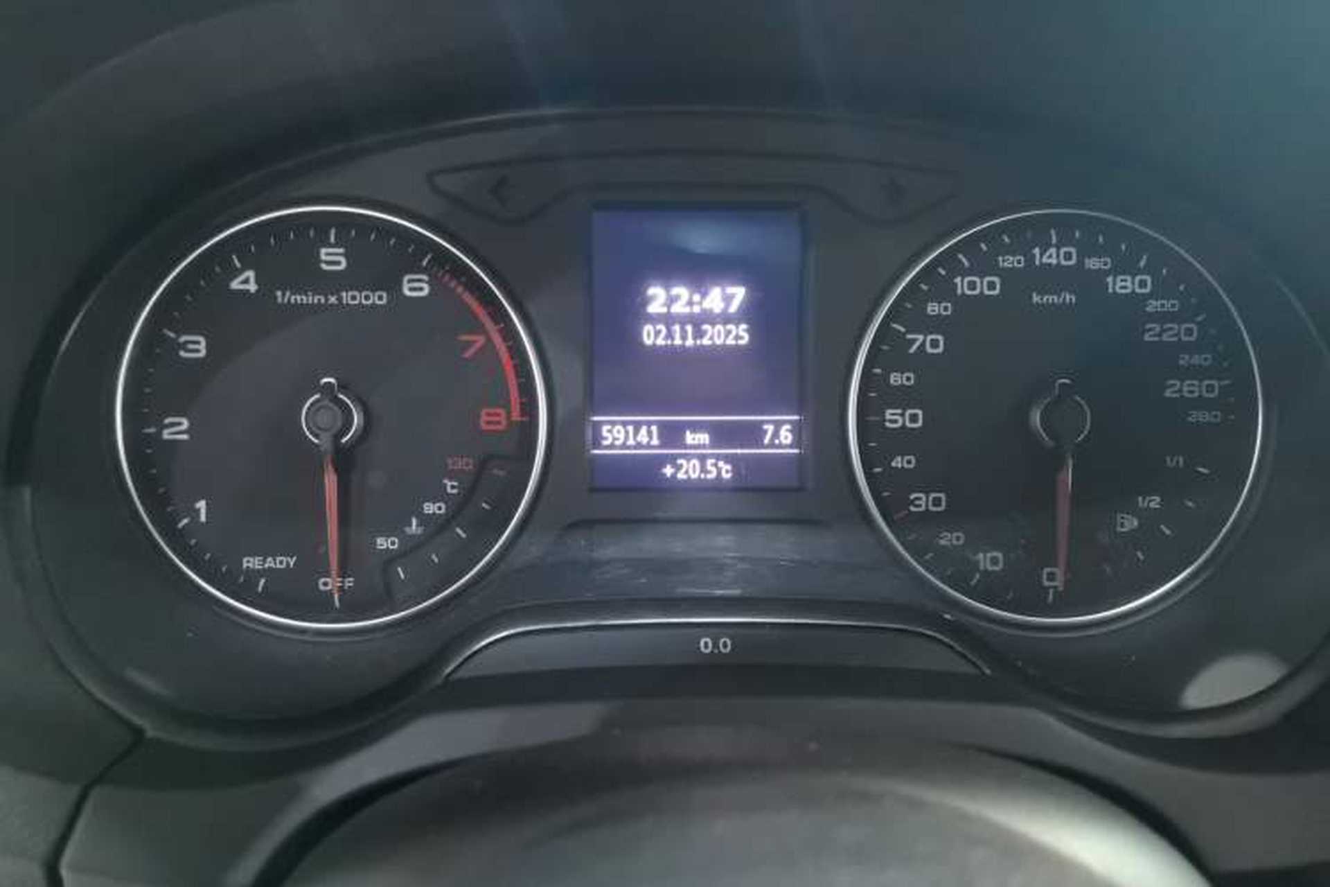 Used Audi A3 2020 Sportback 35 TFSI Fashion Edition China VI Emission Standard Odometer Close Up