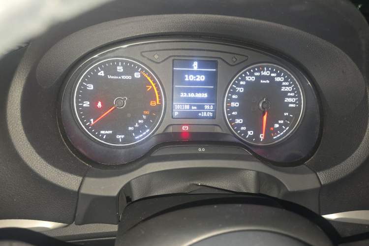 Used Audi A3 2020 Limousine 35 TFSI Ambition China VI Odometer Close Up