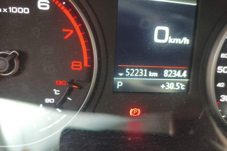 Used Audi A3 2020 Sportback 35 TFSI Ambition China VI Odometer Close Up