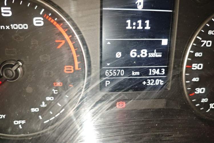 Used Audi A3 2020 Restyled Sportback 35 TFSI Entry-Level China VI Emission Standard Odometer Close Up