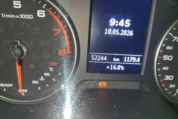 Used Audi A3 2020 Restyled Sportback 35 TFSI Entry-Level China VI Emission Standard Odometer Close Up