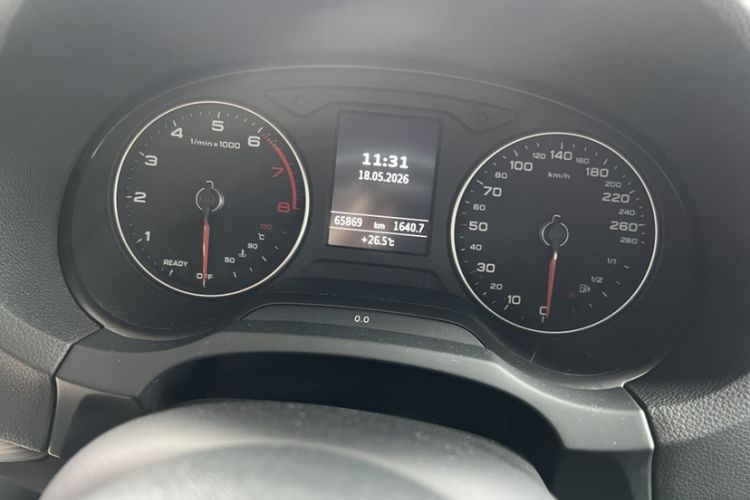 Used Audi A3 2020 Limousine 35 TFSI Sporty Version China VI Odometer Close Up