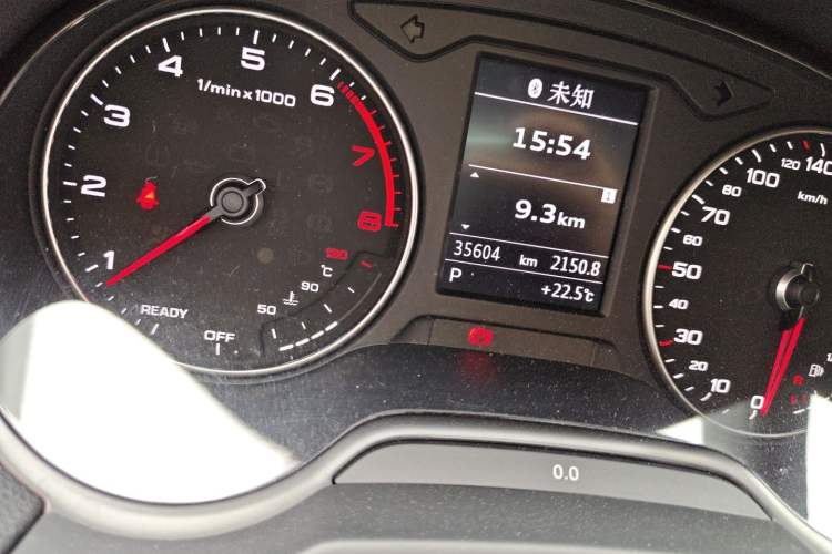 Used Audi A3 2020 Limousine 35 TFSI Fashion Edition China VI Emission Standard Odometer Close Up