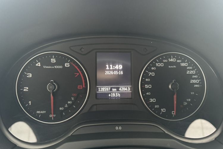 Used Audi A3 2020 Limousine 35 TFSI Fashion Edition China VI Emission Standard Odometer Close Up