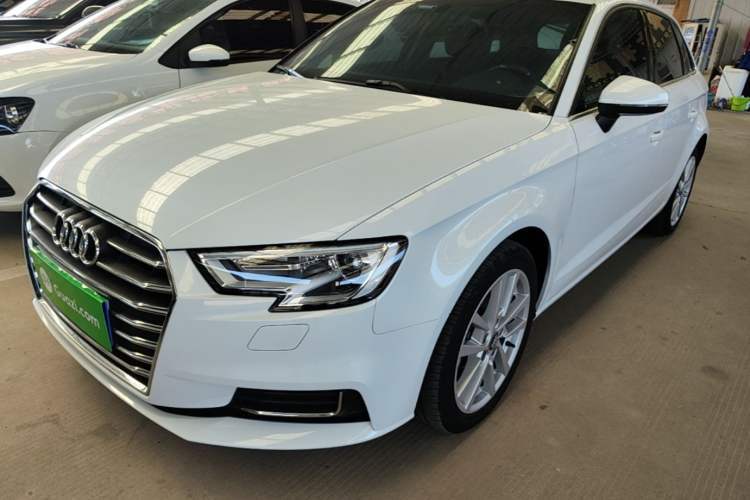 Used Audi A3 2020 Sportback 35 TFSI Ambition China VI Guazi used car, China used car export, Used car for sale, Used cars, Cheapest cars for sale