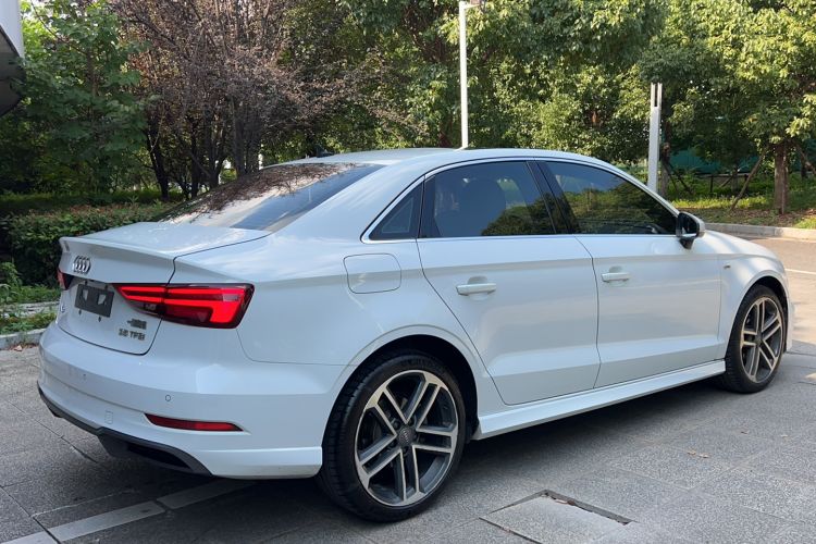 Used Audi A3 2020 Limousine 35 TFSI Sporty Version China VI Rear Right 45 Deg