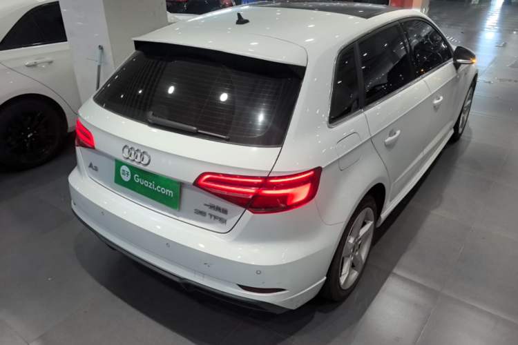 Used Audi A3 2020 Sportback 35 TFSI Fashion Edition China VI Emission Standard Rear Right 45 Deg