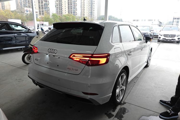 Used Audi A3 2020 Sportback 35 TFSI Fashion Edition China VI Emission Standard Rear Right 45 Deg