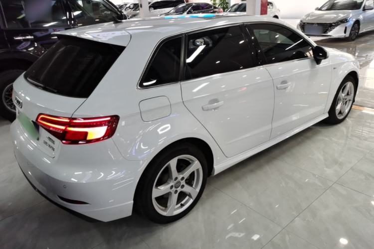 Used Audi A3 2020 Sportback 35 TFSI Fashion Edition China VI Emission Standard Rear Right 45 Deg