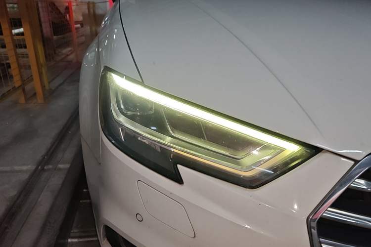 Used Audi A3 2020 Limousine 35 TFSI Style Edition China VI Emission Standard Right Front Headlight