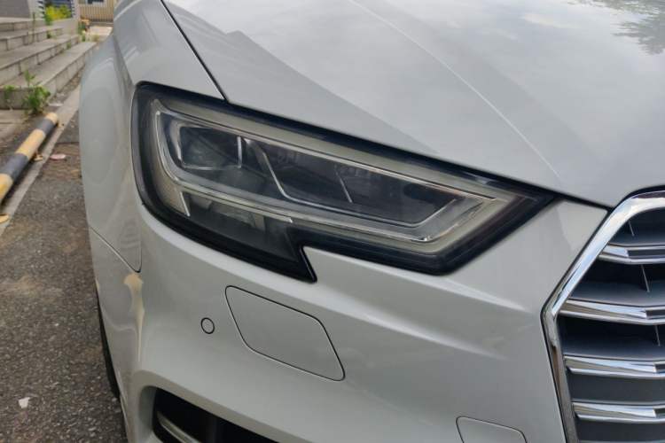 Used Audi A3 2020 Limousine 35 TFSI Fashion Edition China VI Emission Standard Right Front Headlight