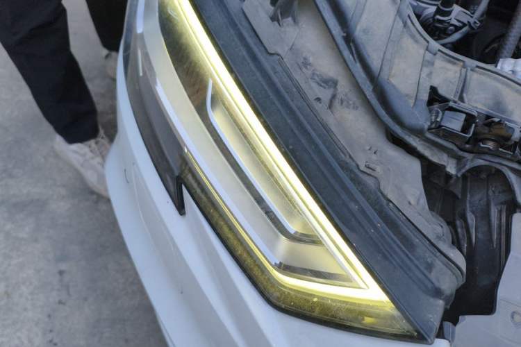 Used Audi A3 2020 Limousine 35 TFSI Fashion Edition China VI Emission Standard Right Front Headlight