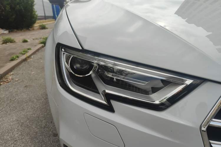 Used Audi A3 2020 Sportback 35 TFSI Ambition China VI Right Front Headlight