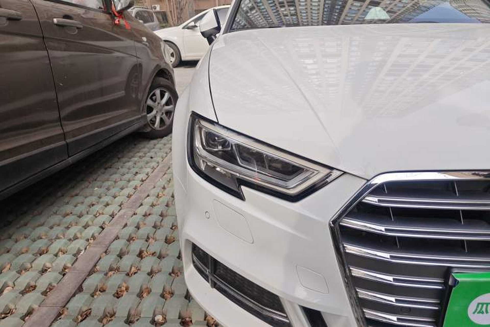 Used Audi A3 2020 Limousine 35 TFSI Fashion Edition China VI Emission Standard Right Front Headlight